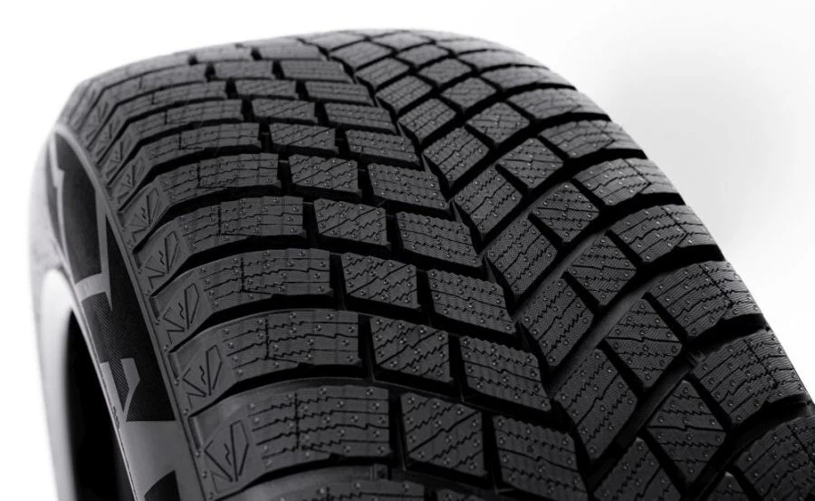 pirelli-ice-zero-fr3-2